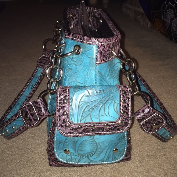 Turquoise purse - Picture 3 of 5
